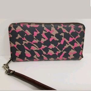 Fossil Camo Wrist Wallet Clutch